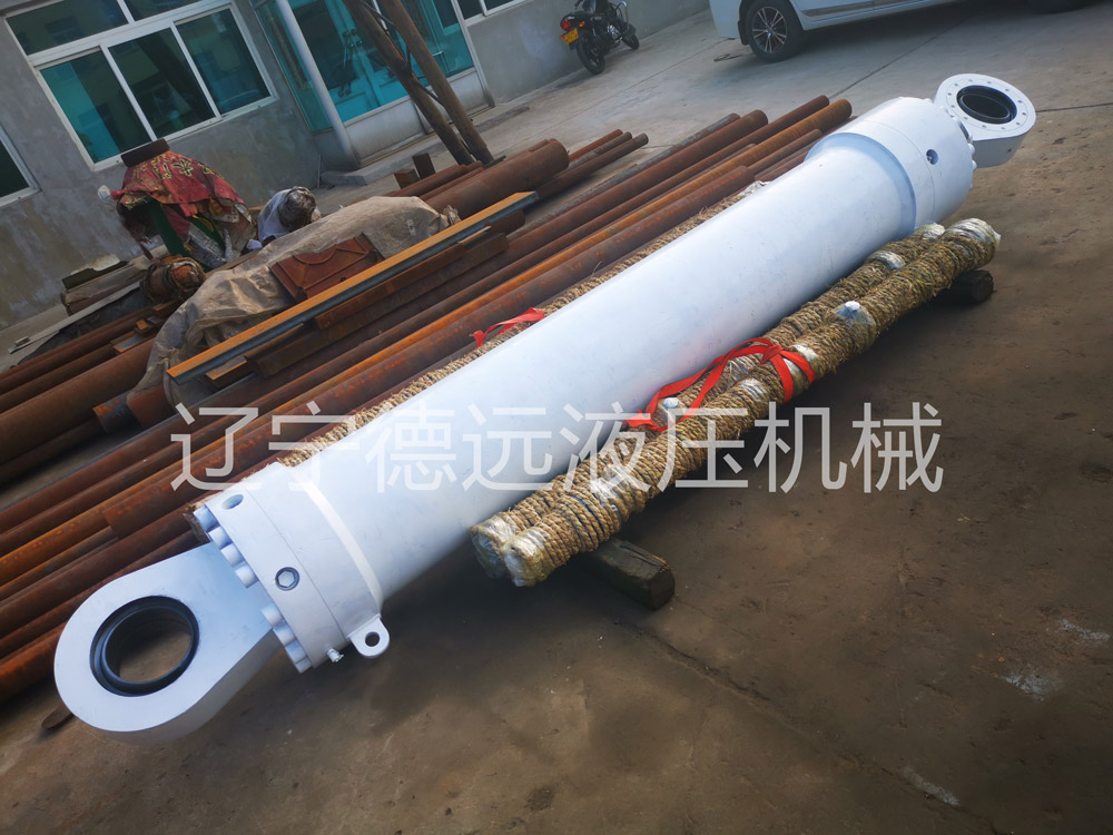 CD350系列重型液(yè)壓缸，行程5米